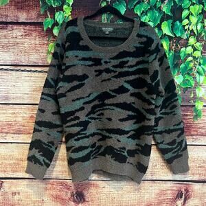 Barefoot Dreams CozyChic Seaside Crewneck 1X Carbon Camo Sweater Pullover